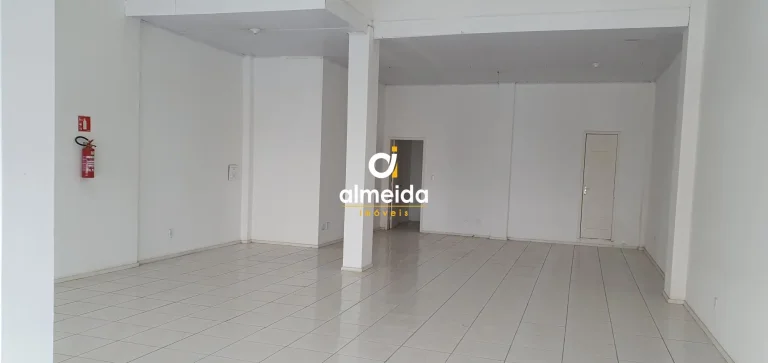 Imagem Sala térrea para locação central ao lado do Registro de Imóveis