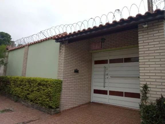 Imagem Casa com 4 dormitórios à venda, 230 m² por R$ 1.044.000,00 - Jardim Medina - Poá/SP