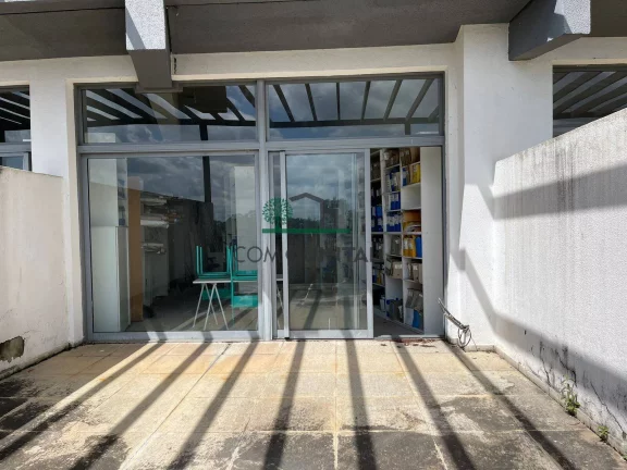 Sala Comercial à Venda, 106 m² em Granja Viana - Cotia