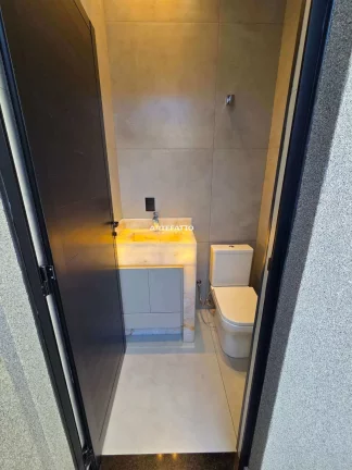 Imagem Casa à Venda com 3 quartos, 3 banheiros, 3 vagas e 160m2