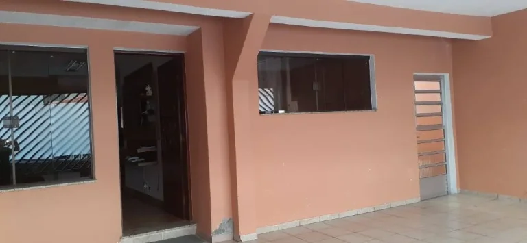 Imagem Sobrado Maravilhoso 4 Dormitorios sendo 1 Suite e 3 vagsa de Garagens