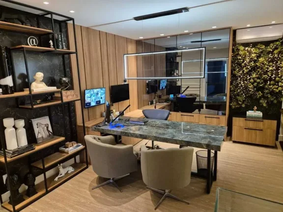 Imagem Casa com 5 suítes e 6 vagas de garagem em condomínio no Centro de Camboriú