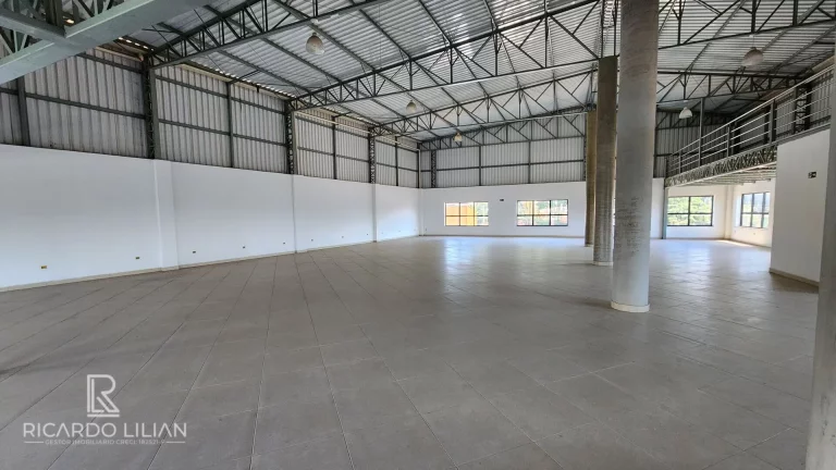 Imagem "Olha o Preço desse Imóvel!!!!! Prédio Comercial de 2558m² em Guarulhos: Ideal para Diversos Negócios!"