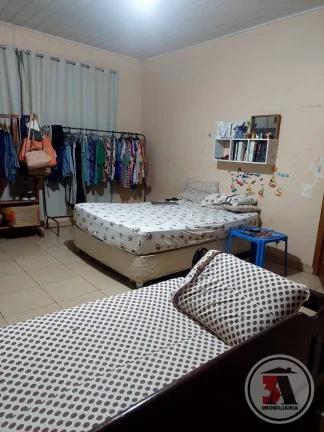 Imagem Casa a venda em excelente localização