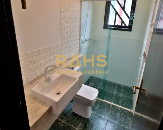 Imagem Ótima casa averbada e semi mobiliada localizada no bairro Costa e Silva, próximo a Marquês de Oli...