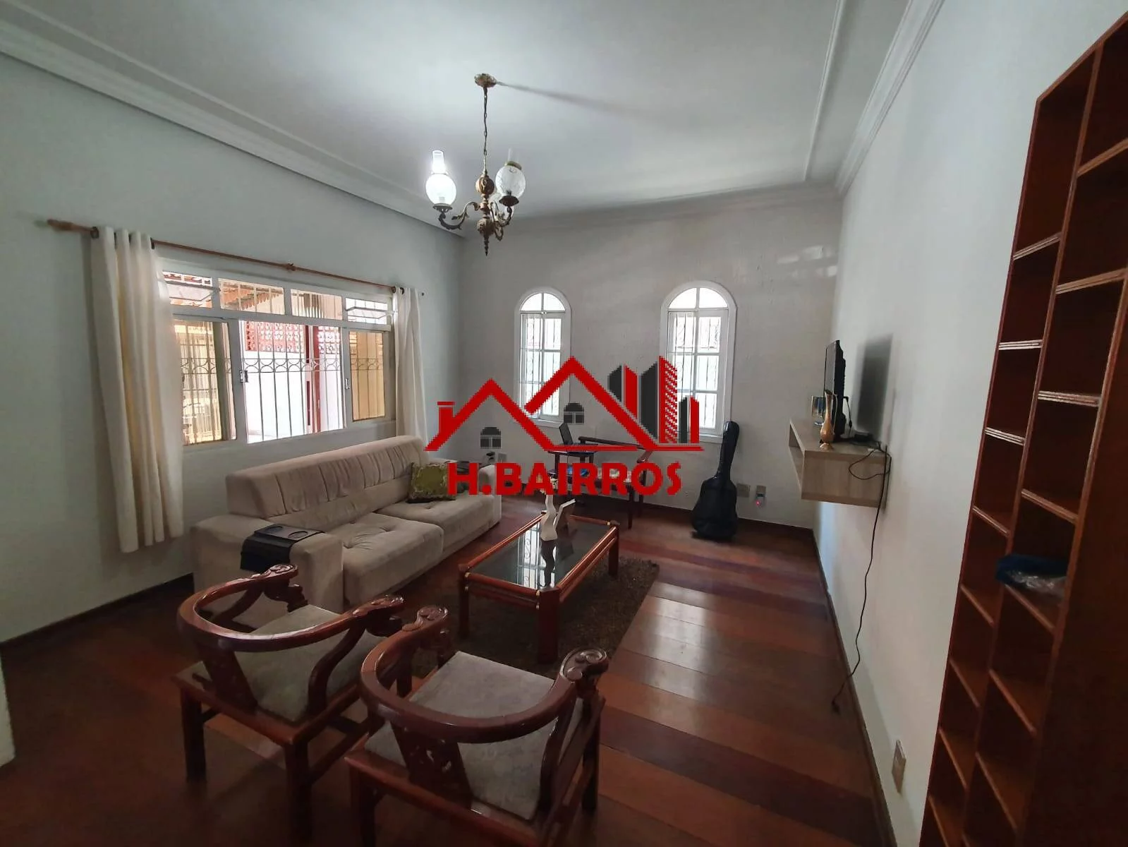 Imagem VENDE CASA COM 3 DORMITÓRIOS NO VALE DO SOL