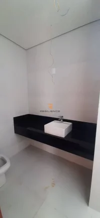 Imagem Casa com 03 quartos sendo 01 suíte em condomínio !!