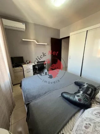 Imagem Casa assobradada , 2 casas , 1°com 3 dorms, 1 suíte, 2 vagas, 2° com 1 dorm e quintal ,bairro Jardim Las Vegas, Santo André