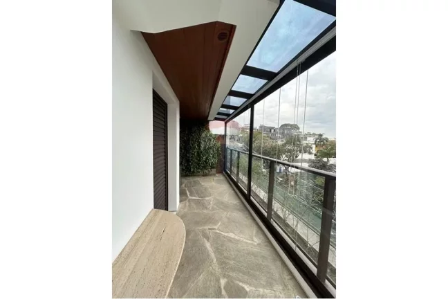 Imagem Apartamento Garden que se destaca pela localização no bairro charmoso da Vila Madalena, com 2 dormitórios, sendo 1 suite, 2 banheiros e 1 vaga .