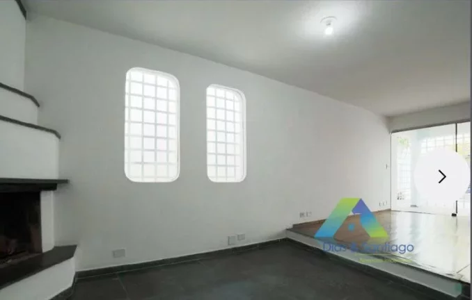 Imagem Linda casa com 638m² no coração do Brooklin.