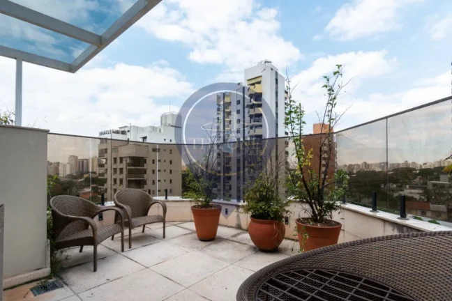 Imagem Cobertura de Luxo em Moema, São Paulo - 3 Quartos, 3 Suítes, 2 Salas, 6 Banheiros, 4 Vagas, 389m² de Área