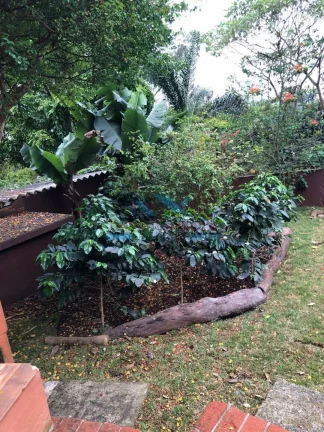 Imagem Sobrado com 4 dorm. (1 suíte) + 2 vagas e Piscina- Instituto de Previdência