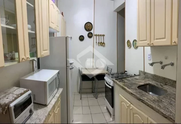 Imagem Apartamento de 3 Quartos para Venda em Copacabana com 90 m²