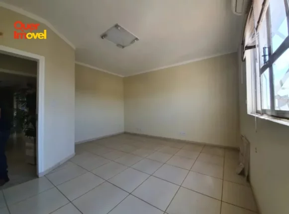 Imagem Sala Comercial para Venda ou Locação no Centro de Ribeirão Preto - 7 salas, 2 banheiros, 152m² - Venda ou Locação