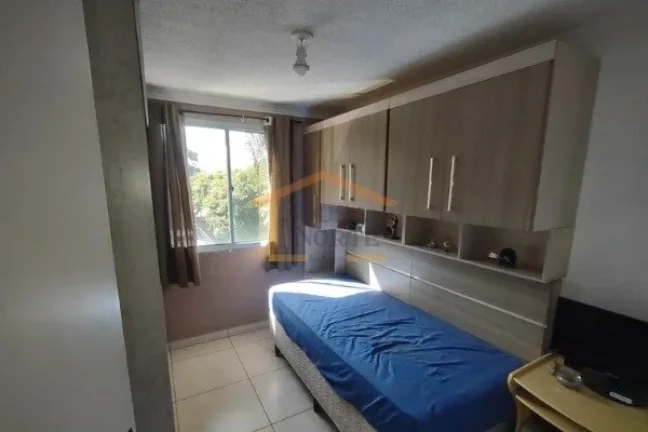 Imagem Apartamento com 52m², distribuídos em 3 dormitórios, 1 banheiro, cozinha integrada à área de se...