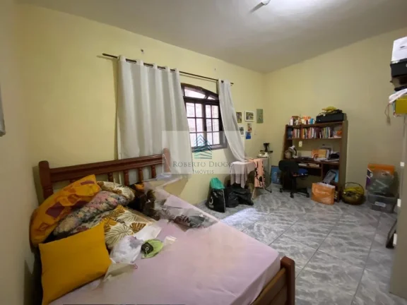 Imagem Casa em Condomínio de Luxo em São Gonçalo-RJ, Zé Garoto: 3 quartos, 1 suíte, 2 salas, 2 banheiros, 2 vagas, 317m²!