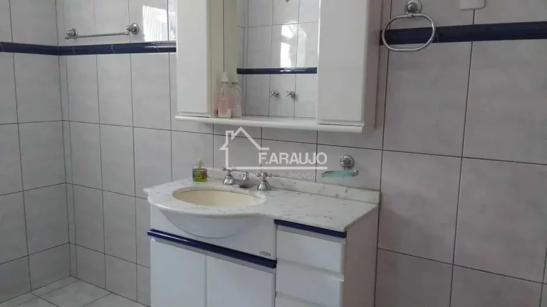 Imagem Casa à venda em Sorocaba-SP! 3 quartos 2 vagas 200m²