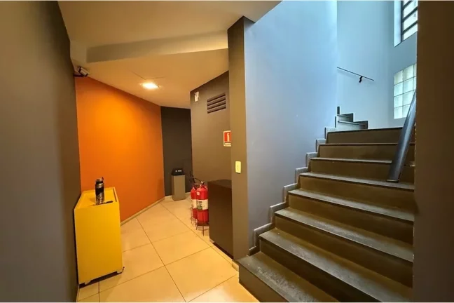 Imagem Predio comercial 4 andares, 1129m² a venda com de ESTUDIOS DE GRAVAÇÃO prontos, na Barra Olímpica