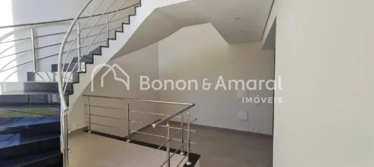 Imagem Em uma das regiões mais desejadas de Valinhos, no exclusivo Residencial Vila de São Lourenço, enc...