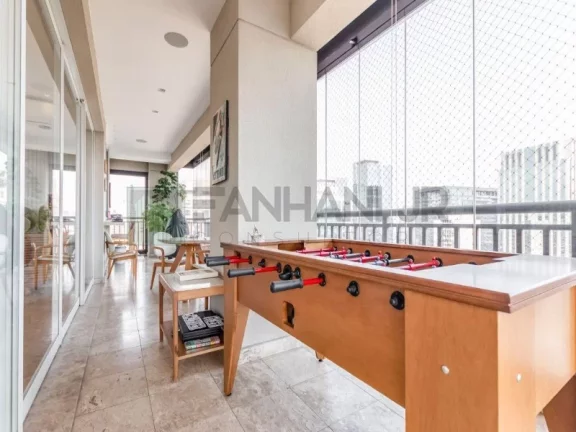 Imagem Descrição do imóvelVendo apartamento na Rua dr. Mário Ferraz. Apartamento à venda na região do Jardim Europa e Itaim Bibi, 200 m² de área útil com am