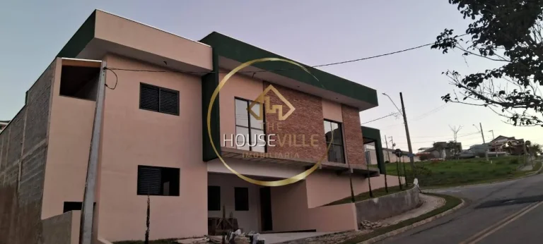 Imagem Casa Sobrado, 4 dormitórios (2 suítes), 4 vagas. Condomínio Mantiqueira, Sj
