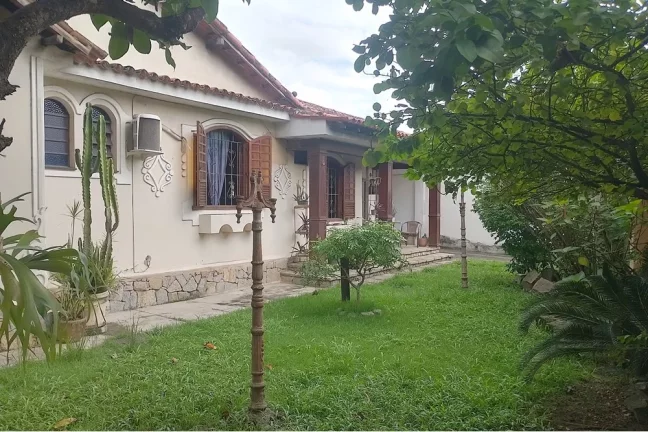 Imagem Casa com 4 quartos para venda em Campo Grande