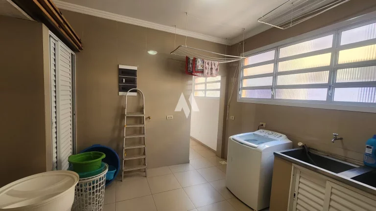 Imagem Apartamento em Boqueirão,4 dormitorios,1 suíte , 2 vagas, 2 quadras da praia Santos/SP