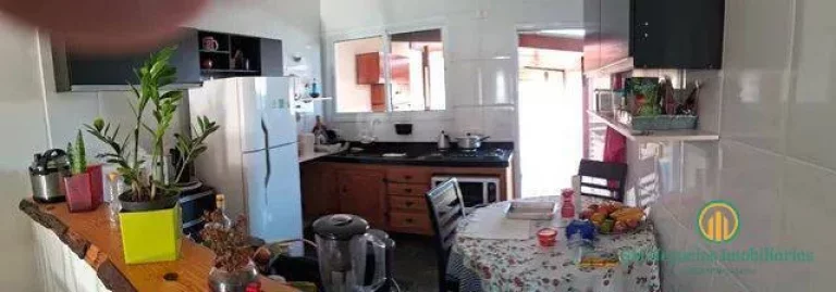 Imagem Casa térrea 3 dormitórios(sendo 1 suíte)com quintal em condomínio, centro