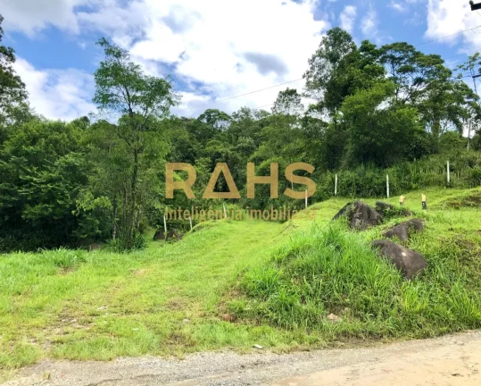 Imagem Amplo terreno de frente para a BR 101, em Pirabeiraba, Joinville. Baixou de R$1.990.000,00 por R$1.8...