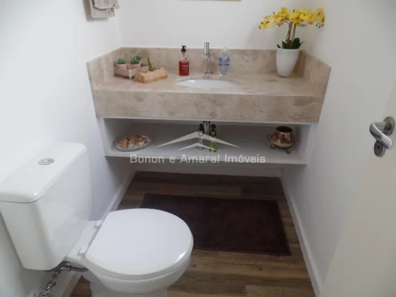 Imagem Casa à venda na Chácara da Barra. 

São duas casas no terreno, totalmente repaginadas
Frente : Ru...
