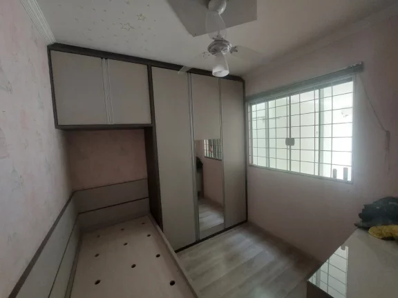 Imagem Casa Usada para Venda, Ouro Verde I, 3 dormitórios, 1 suíte, 2 banheiros, 1 vaga