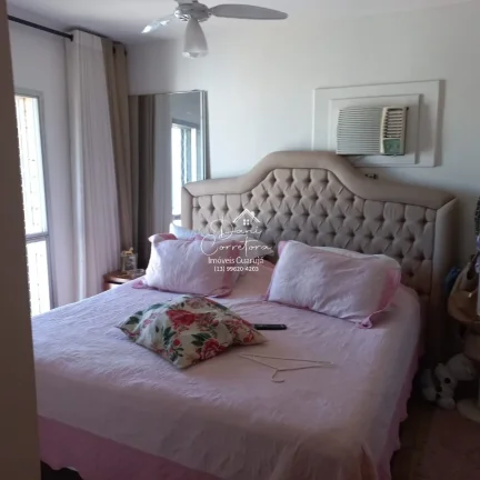 Imagem Apartamento à venda no Guarujá na Praia das Pitangueiras.