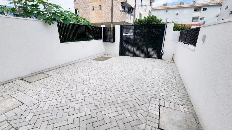 Imagem Casa / Sobrado para Venda em Florianópolis / SC no bairro Ingleses do Rio Vermelho