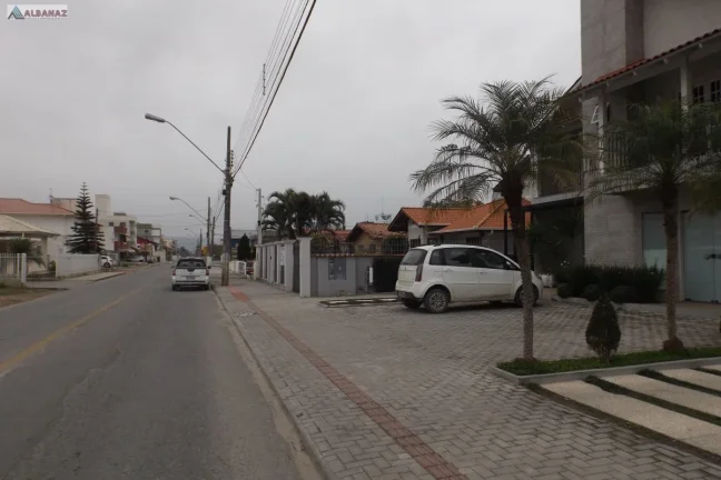 Imagem Casa Alto Padrão para Venda em Universitário Tijucas-SC