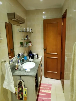 Imagem Amplo apartamento à venda em Santos na Ponta da Praia