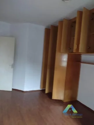 Imagem Sobrado com 200 metros construídos, 2 dormitórios, 4 vagas quintal excelente localização e valor !