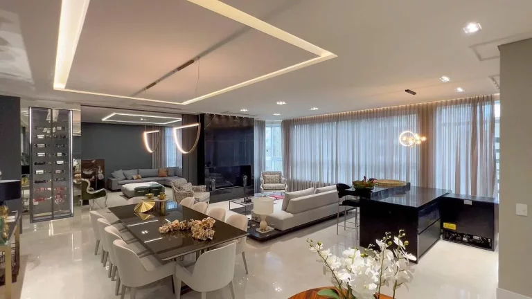 Foto do imóvel: Apartamento para Venda em Maringá / PR no bairro Centro