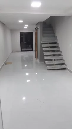 Imagem Sobrado Maravilhoso 100 ² 2 Dormitórios sendo 2 Suítes e 2 Vagas