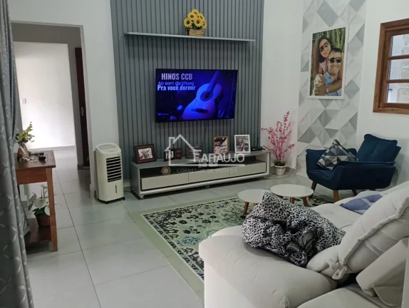 Imagem Casa térrea à venda em Sorocaba-SP! Com 3 quartos, suíte, piscina, 6 vagas.