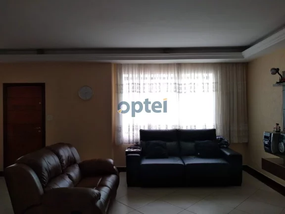 Imagem Casa Mobiliada com 240 m², sendo 3 quartos 1 suite, 4 banheiros, 3 vagas com área gourmet com churrasqueira,Piscina, forno de lenha e forna de pizza.