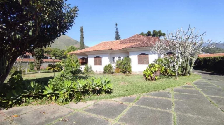 Casa para Venda em Teresópolis / RJ no bairro Tijuca