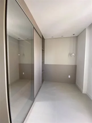 Imagem Apartamento à Venda em Vila Caiçara, Praia Grande - SP