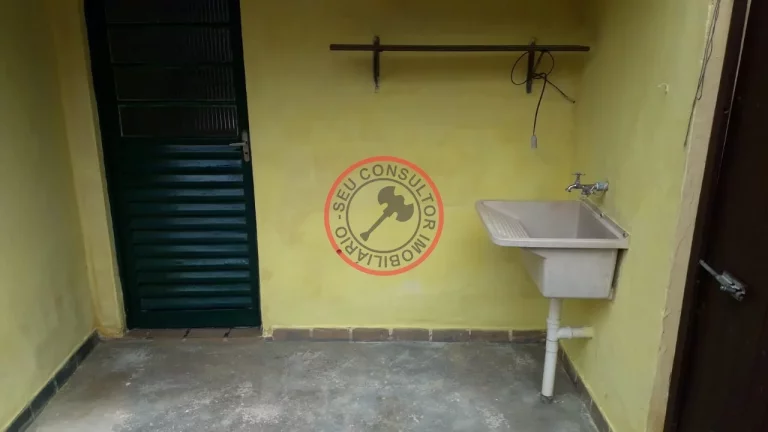 Imagem 2 CASAS GEMINADAS , CADA 1 COM QUARTO SALA COZINHA BANHEIRO E MEZANINO,LAVANDERIA GARAGEM E QUINTAL INDEPENDENTES