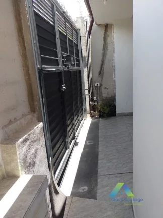 Imagem xcelente sobrado recém reformado com elétrica e hidráulica novas em localização privilegiada em área nobre na Vila das Mercês/ Zona sul