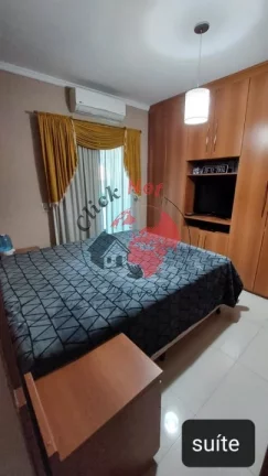 Imagem Cobertura 161m2 , moveis planejados ,2 dorms c suite e sacada , quintal e churrasq , 3 vagas , bairro Santa Maria,Santo André