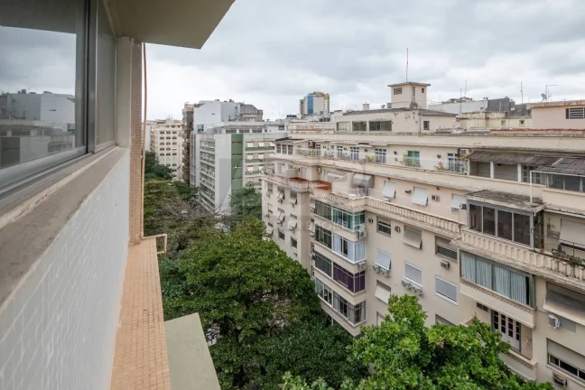 Imagem Apartamento à venda em Copacabana, 3Qtos, 143m2, 1vaga, na Barão de Ipanema