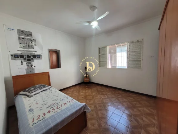 Imagem Casa - Jardim Motorama - SJCampos - 03 Dormitórios (01 Suíte) - 175m²