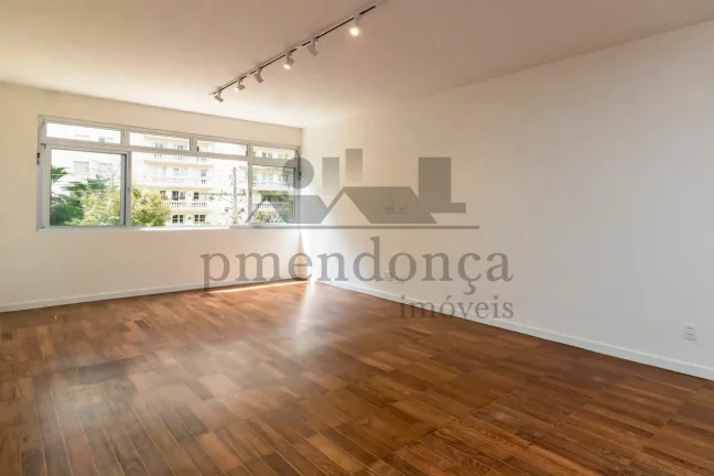 Imagem Excelente apartamento reformado no Itaim Bibi, com 130m² pronto para morar!