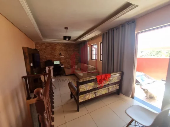 Imagem Venda de Casa Impecável no Jardim dos Bandeirantes em Franco da Rocha-SP: 3 Quartos, 1 Suíte, 2 Salas, 2 Banheiros, 3 Vagas, 88,07m².