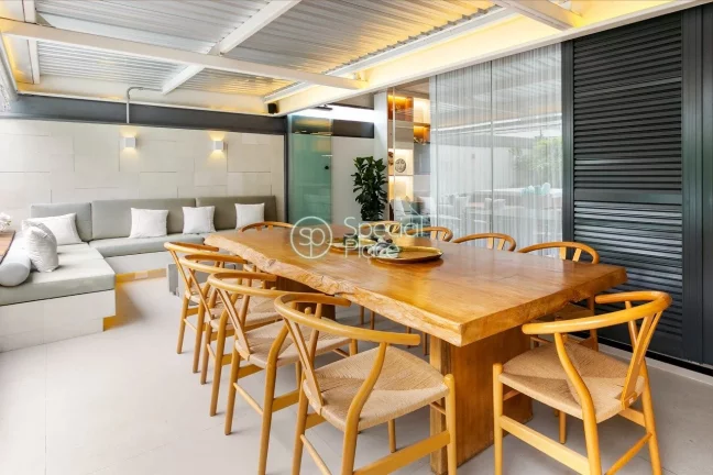 Imagem Apartamento com 2 dormitórios sendo uma suíte, escritório, cozinha americana, sala de TV, área g...